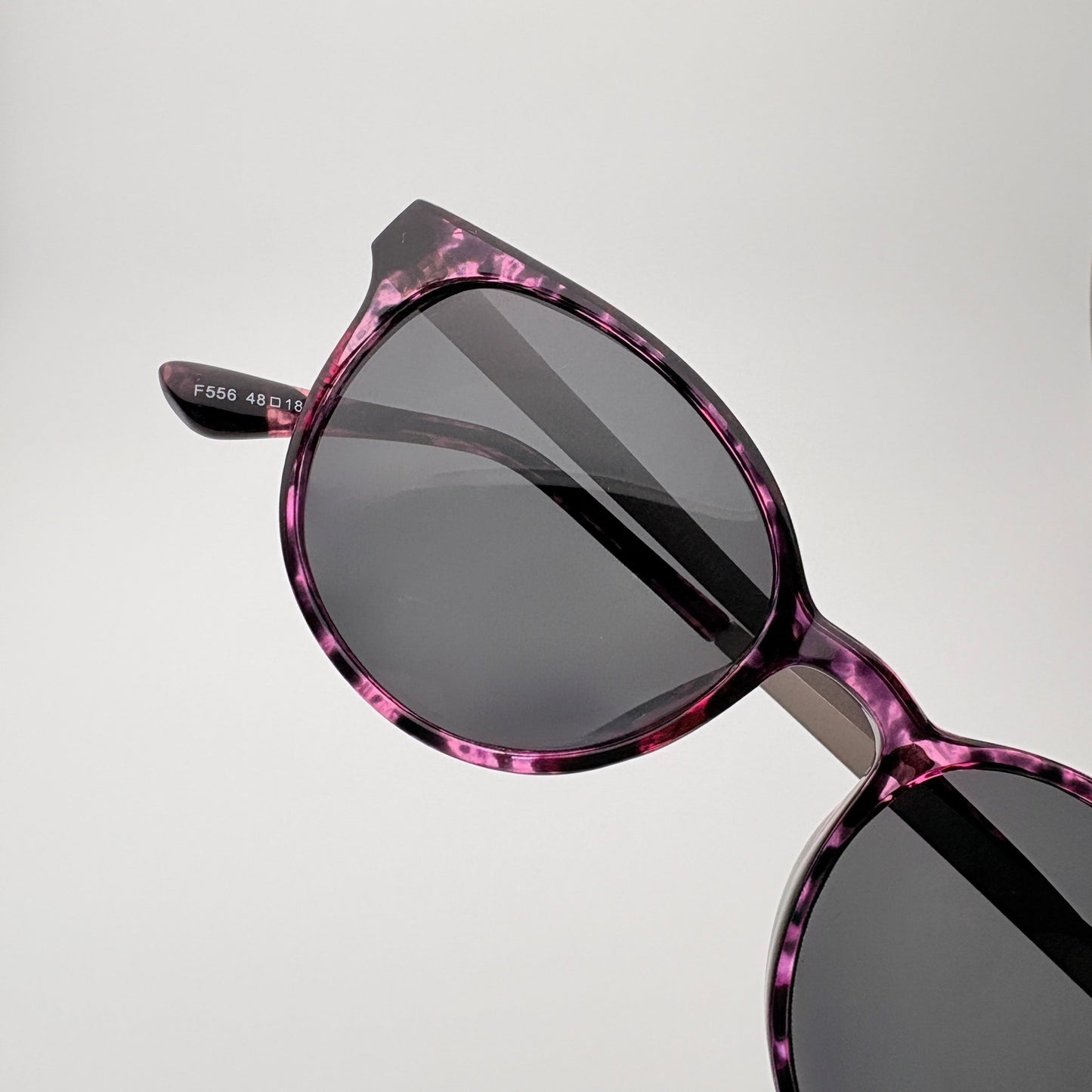 Elara Polarized // Plum Tortoise