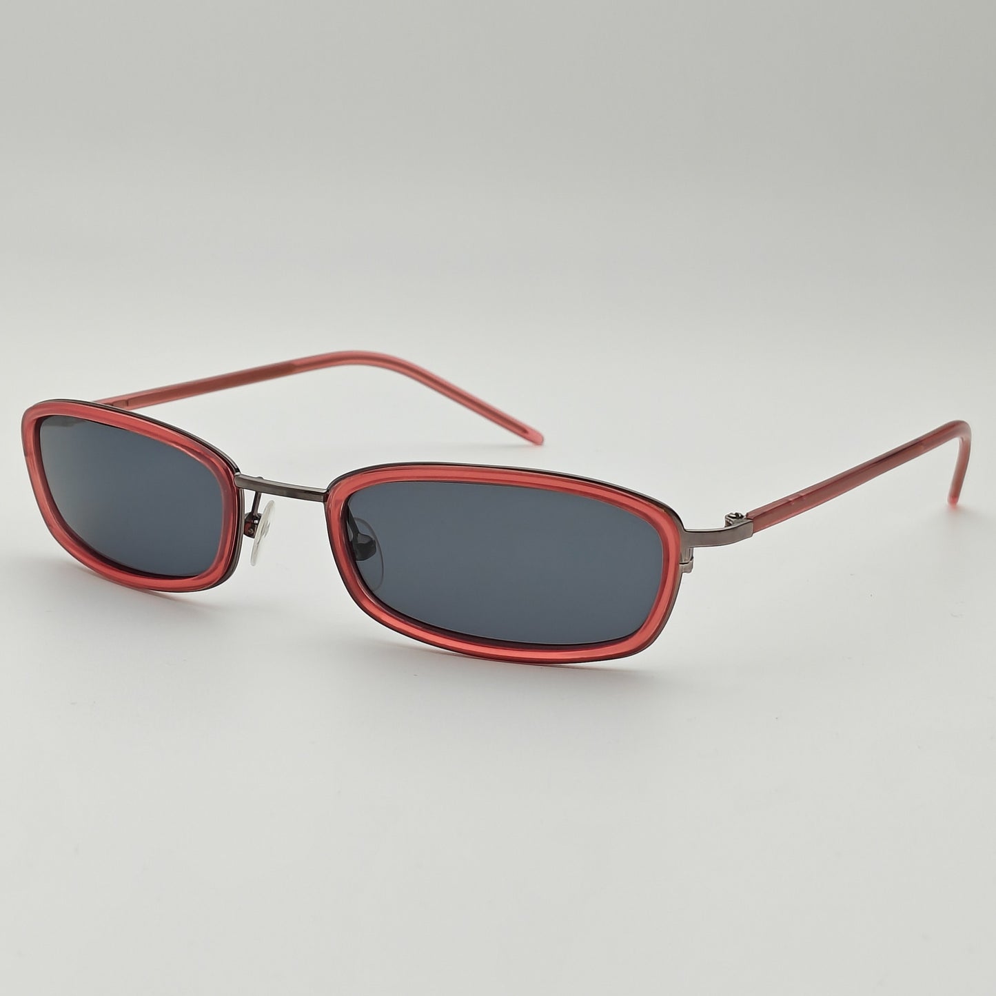 Nova Polarized // Peach