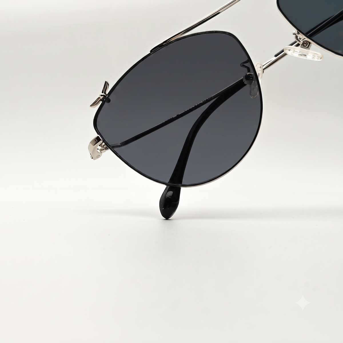 Lyra Polarized // Silver Black