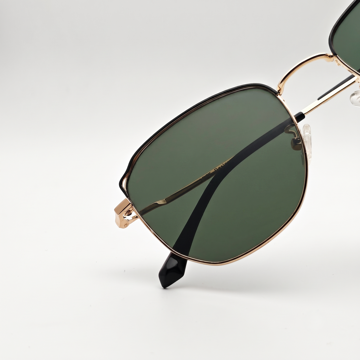 Zenith Polarized // Golden Black