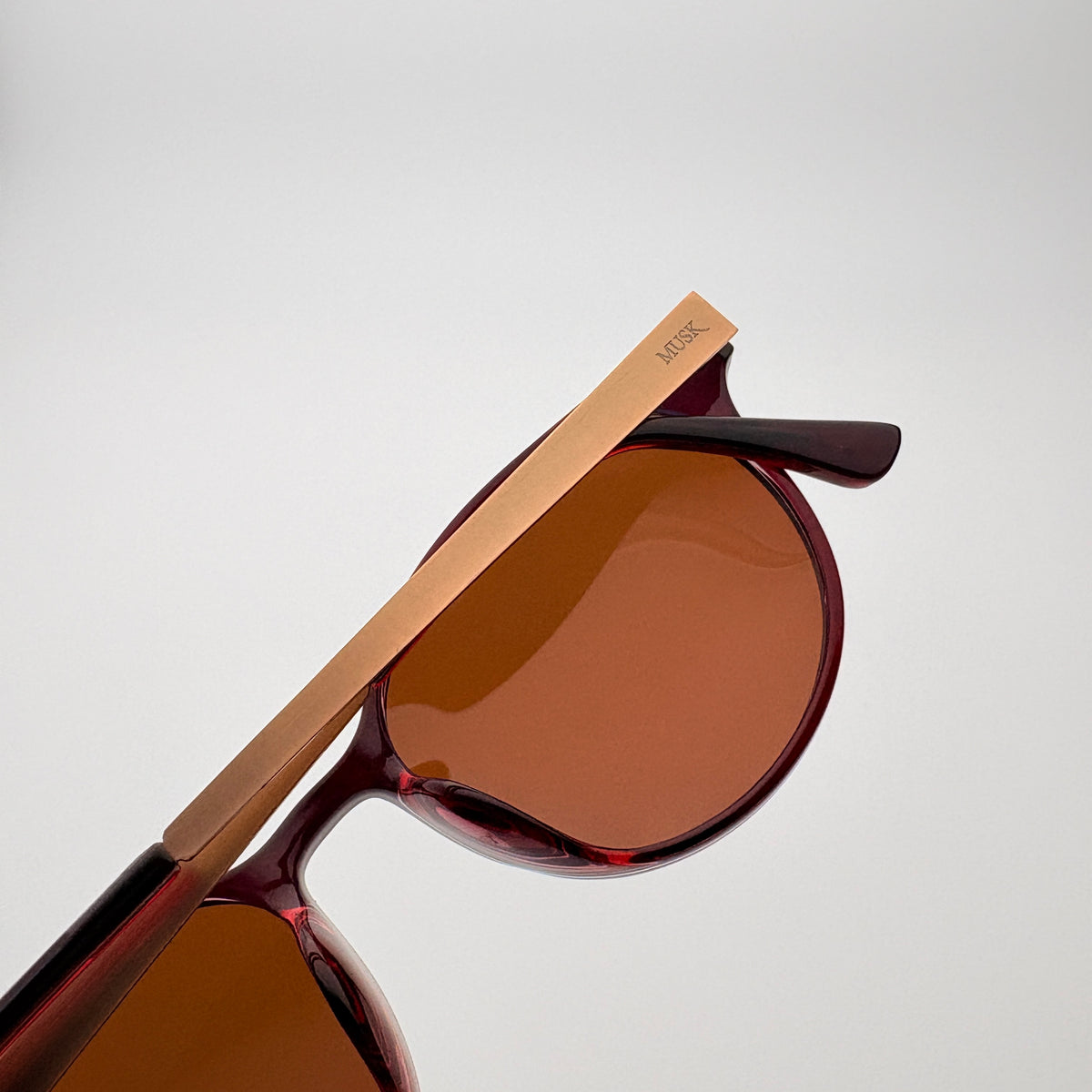 Elara Polarized // Brown