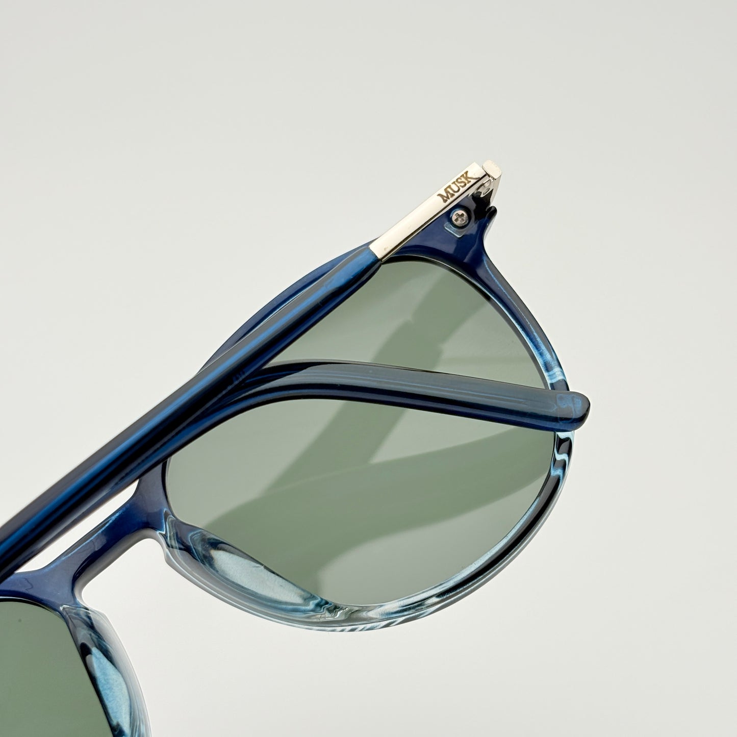 Aura Polarized // Striped Blue