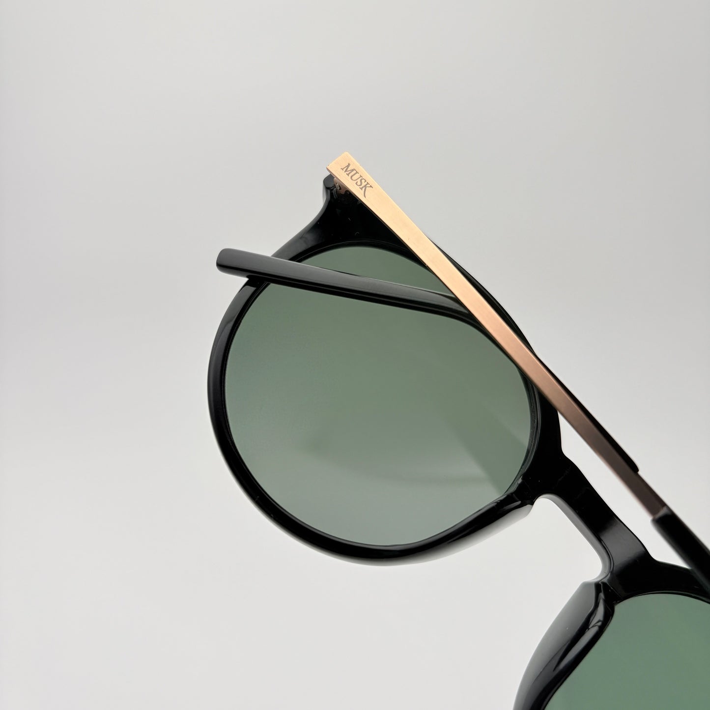 Noir Polarized // Gloss Black